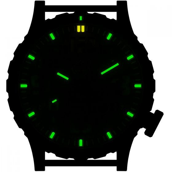 Reloj de titanio con tritio Hazard 4 Heavy Water Diver en Arid y detalles en verde y amarillo