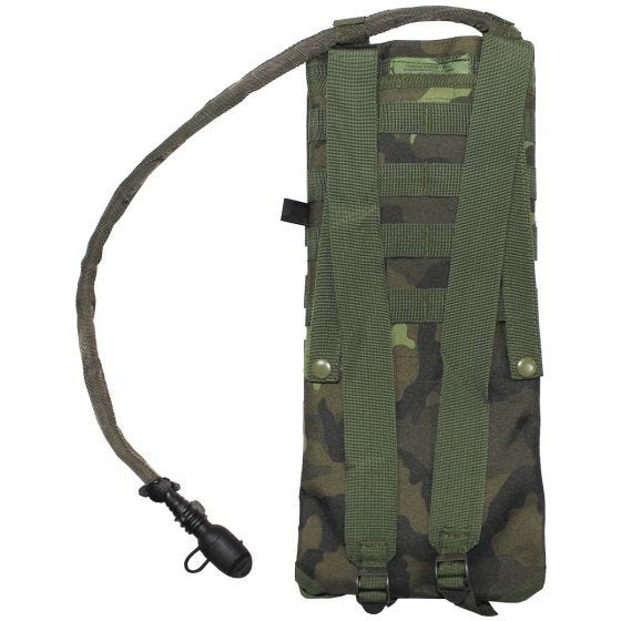 Set de hidratación MFH con bolsa y funda MOLLE en Czech Woodland