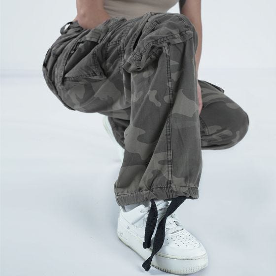 Pantalones Surplus Airborne Vintage Para mujer - Black Camo