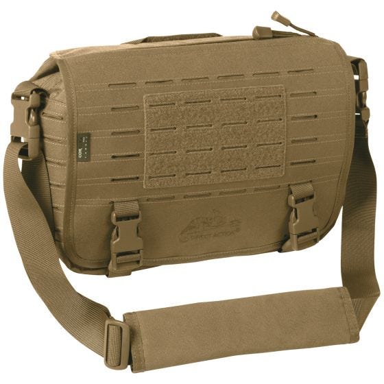 Bolsa bandolera Direct Action de tamaño pequeño en Coyote