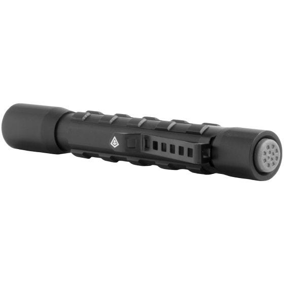 Linterna de bolsillo First Tactical de tamaño mediano en negro