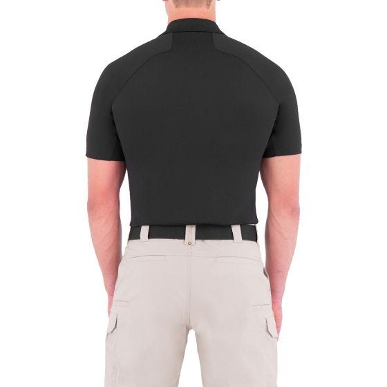Polo de manga corta de alto rendimiento para hombre First Tactical Defender en negro