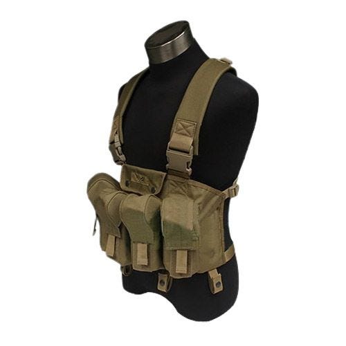 Chaleco táctico Flyye LBT AK en Coyote Brown
