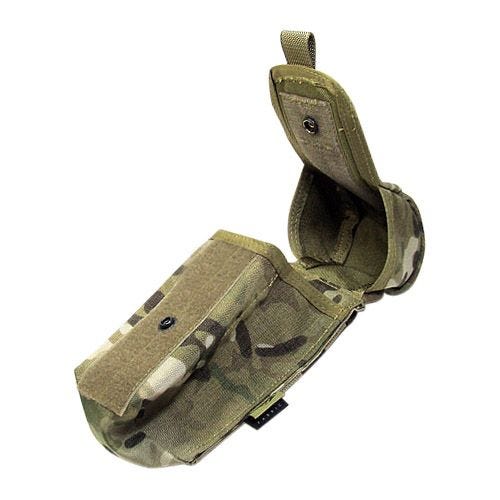Portacargador individual Flyye AK con sistema MOLLE en MultiCam