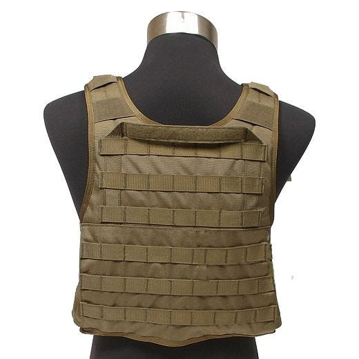 Chaleco portaplacas Flyye con sistema MOLLE en Coyote Brown
