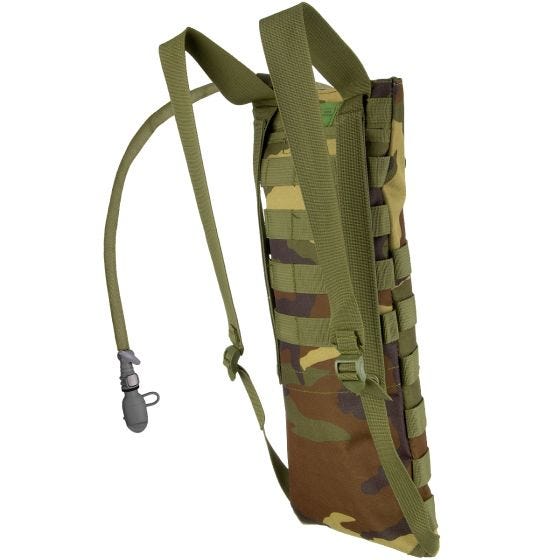 Set de hidratación MFH con bolsa y funda MOLLE en Woodland