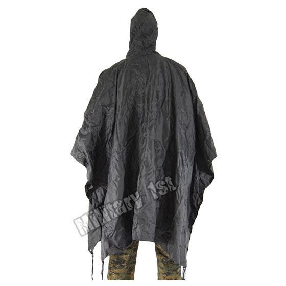 Poncho impermeable de Ripstop en negro